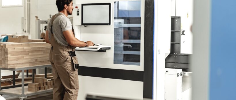 เครื่องจักร CNC คืออะไร? ทำความรู้จักเทคโนโลยีการผลิตอัตโนมัติ